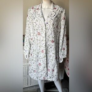 Maggie Sweet Vintage Embroidered Coat Spring Floral Pattern White color Size L